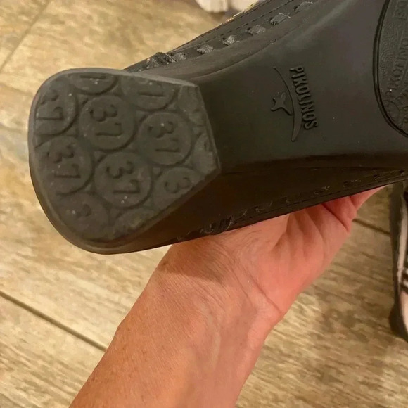 Pikolinos Romana Leather Heeled Floral Mule Sandals - Picture 9 of 10